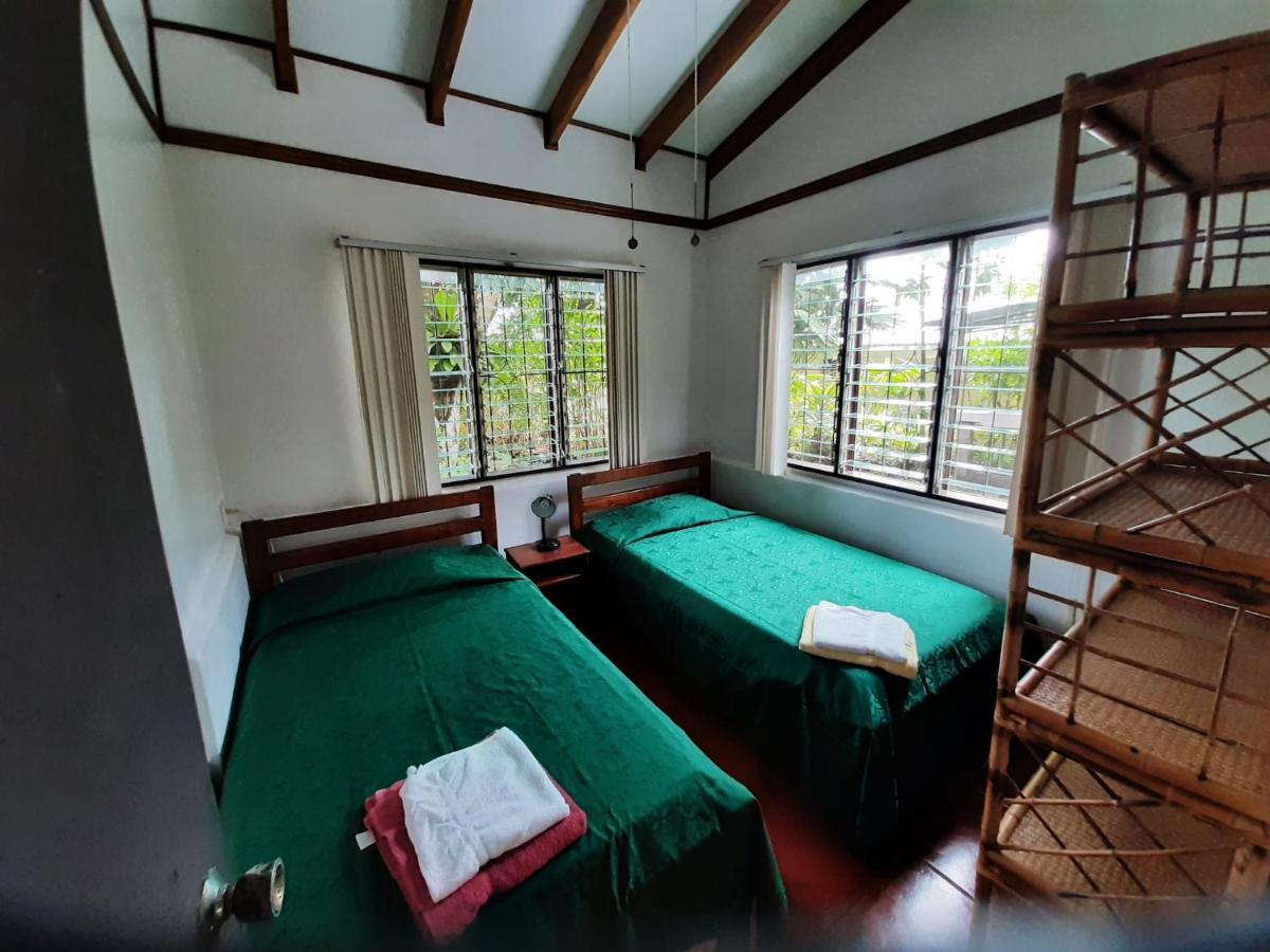 Iguana Libre Otel Dominical Dış mekan fotoğraf
